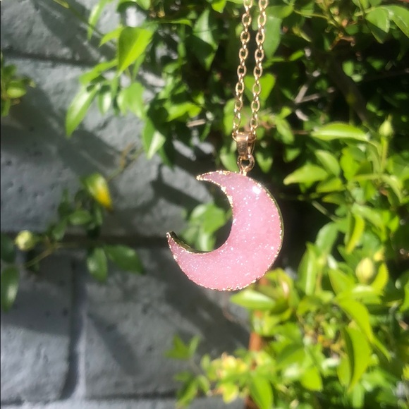 Pink moon druzy necklace - Picture 2 of 5